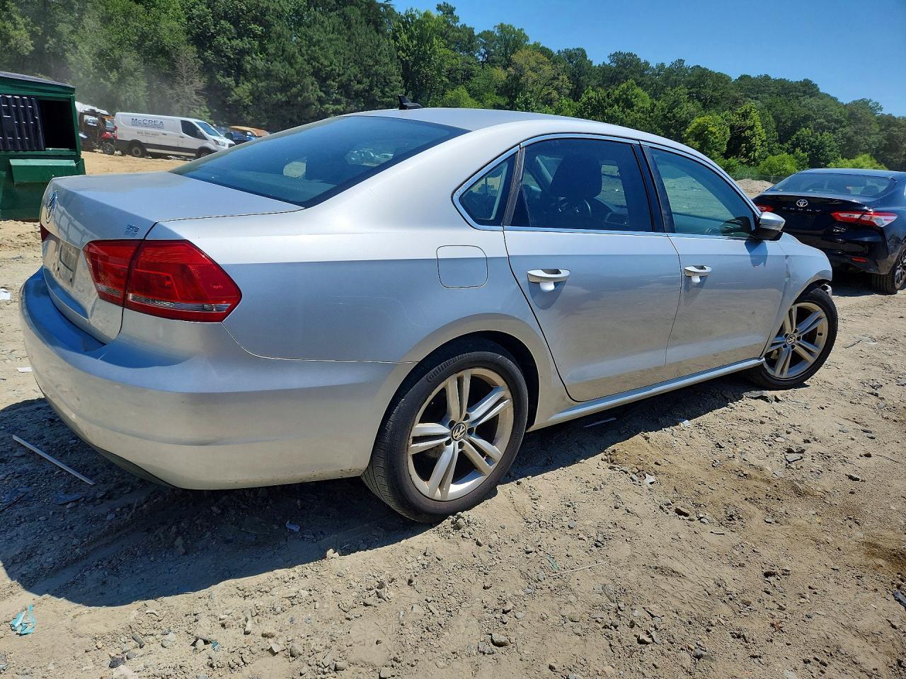 2014 Volkswagen Passat Se - Image 3