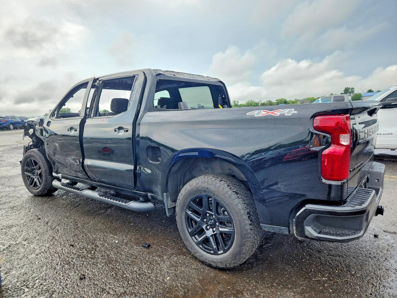 2024 Chevrolet Silverado K1500 Custom - Image 2
