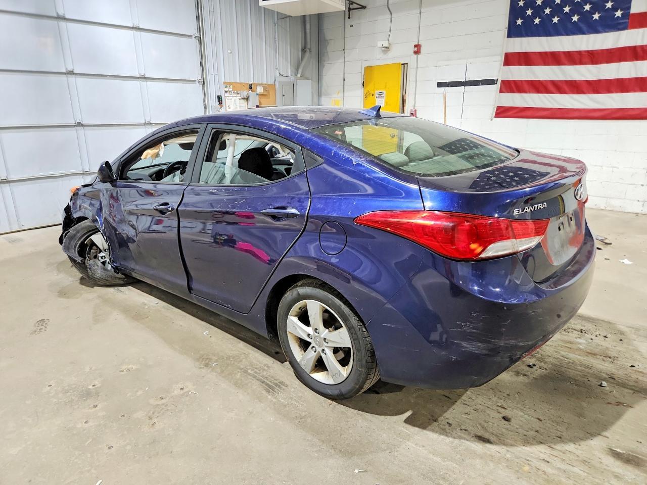 2013 Hyundai Elantra Gls - Фото 2