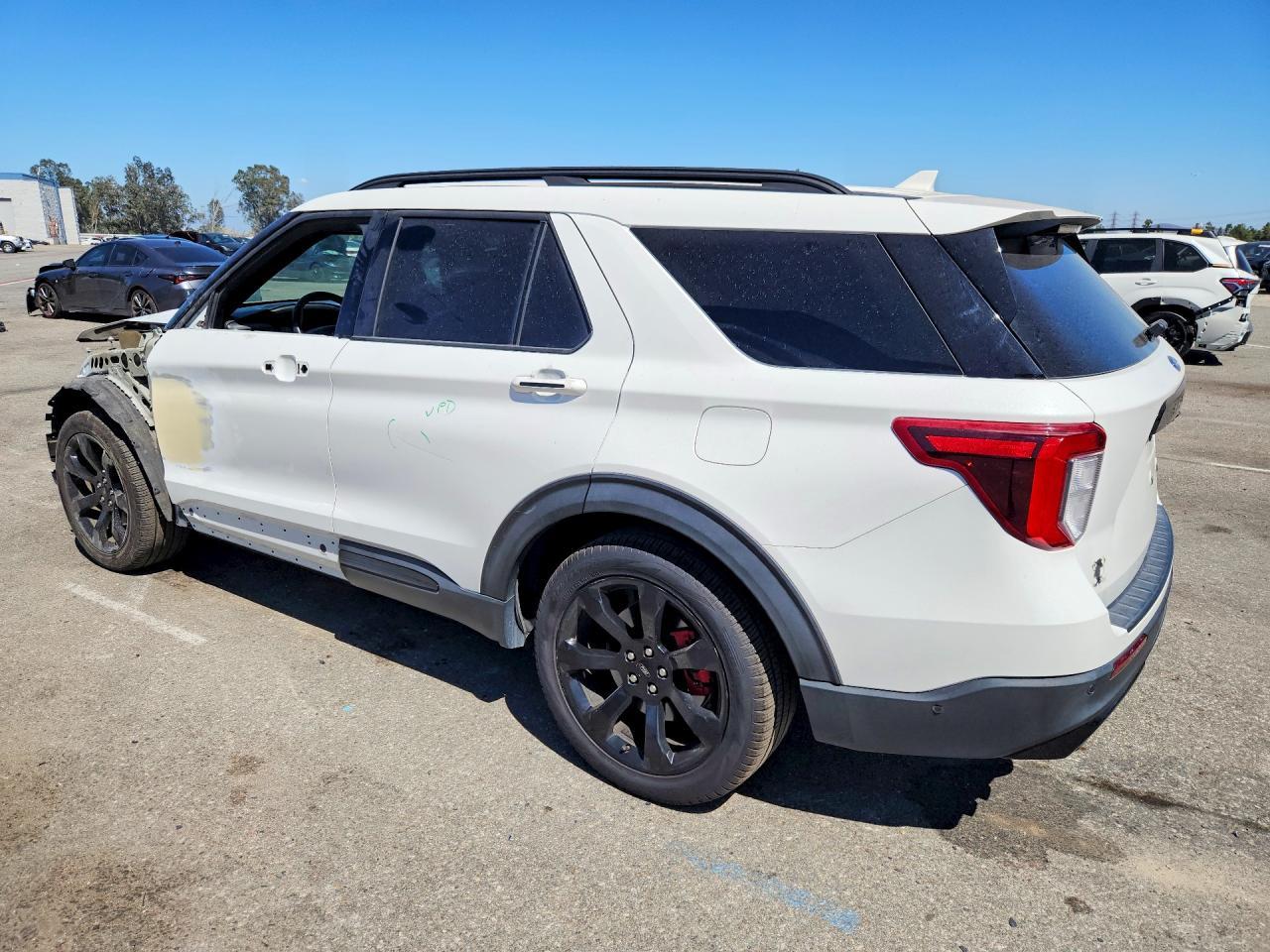2021 Ford Explorer St - Image 2