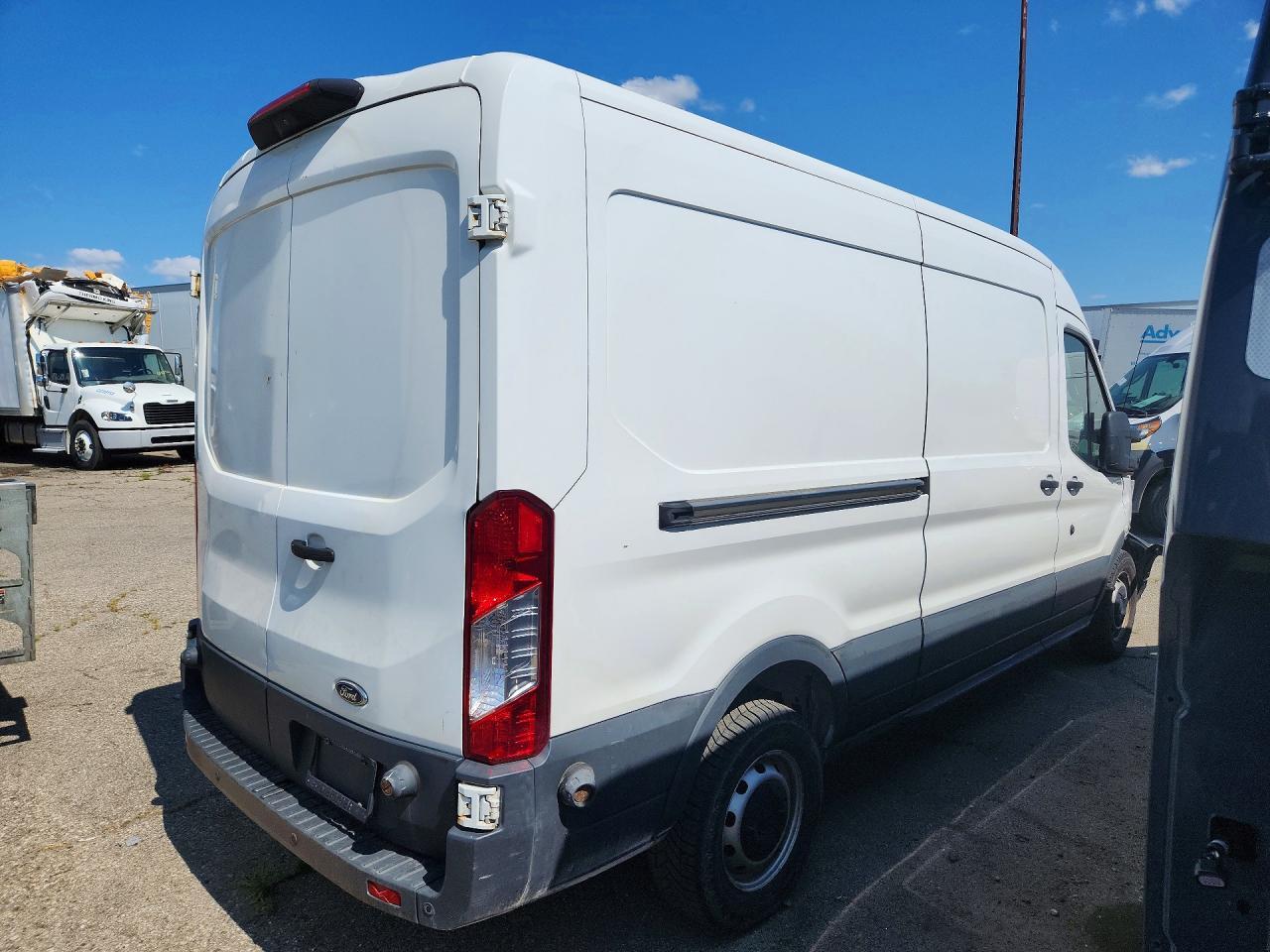 2018 Ford Transit T-250 - Image 3