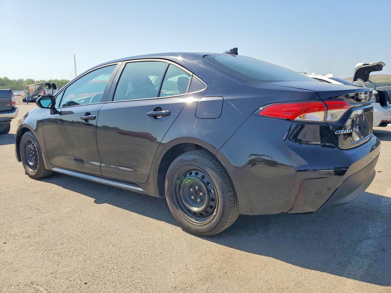 2025 Toyota Corolla Le - Image 2