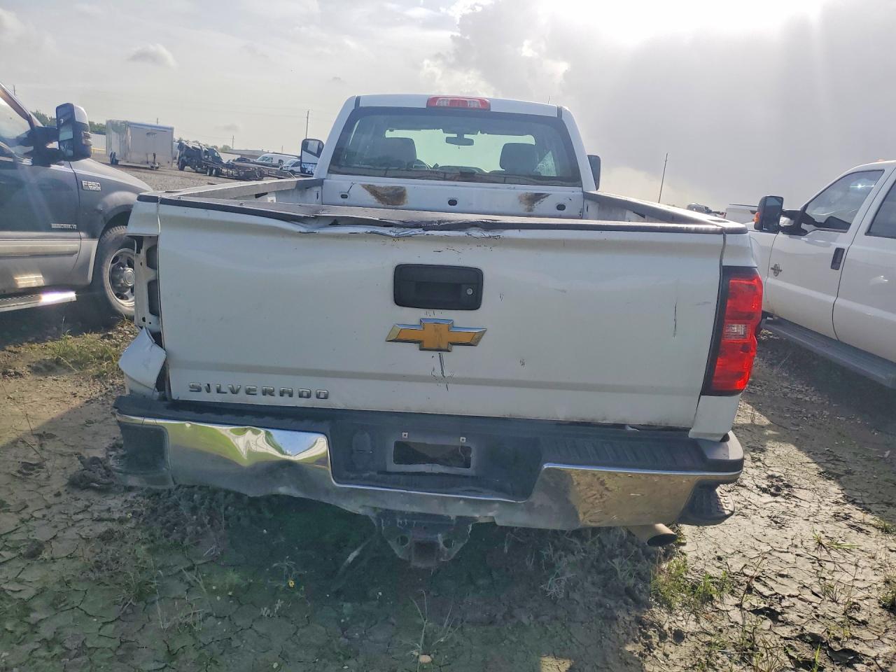 2017 Chevrolet Silverado C3500 - Image 6
