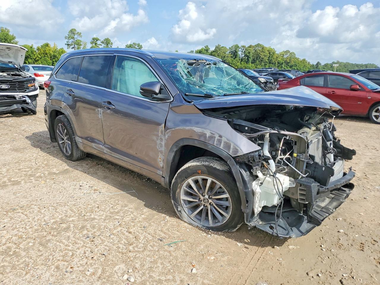 2018 Toyota Highlander Xle - Фото 4