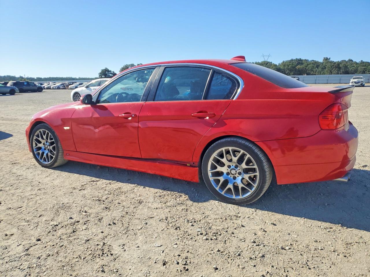 2006 BMW 330 Xi - Image 2