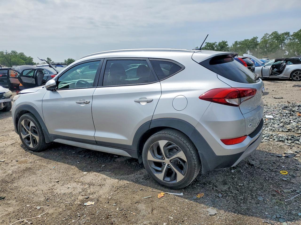 2017 Hyundai Tucson Sport - Фото 2