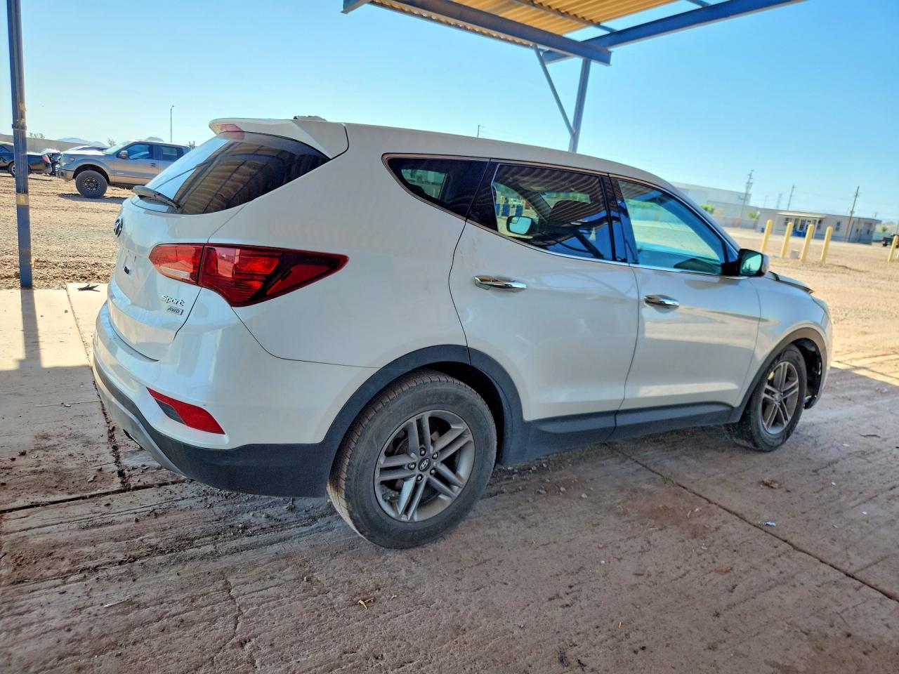 2017 Hyundai Santa Fe Sport 2.4L - Фото 3