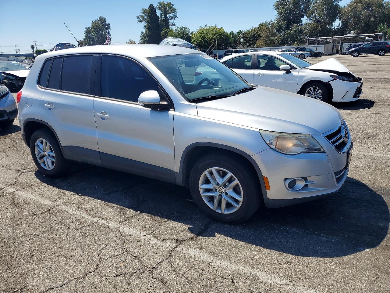 2011 Volkswagen Tiguan S - Image 4