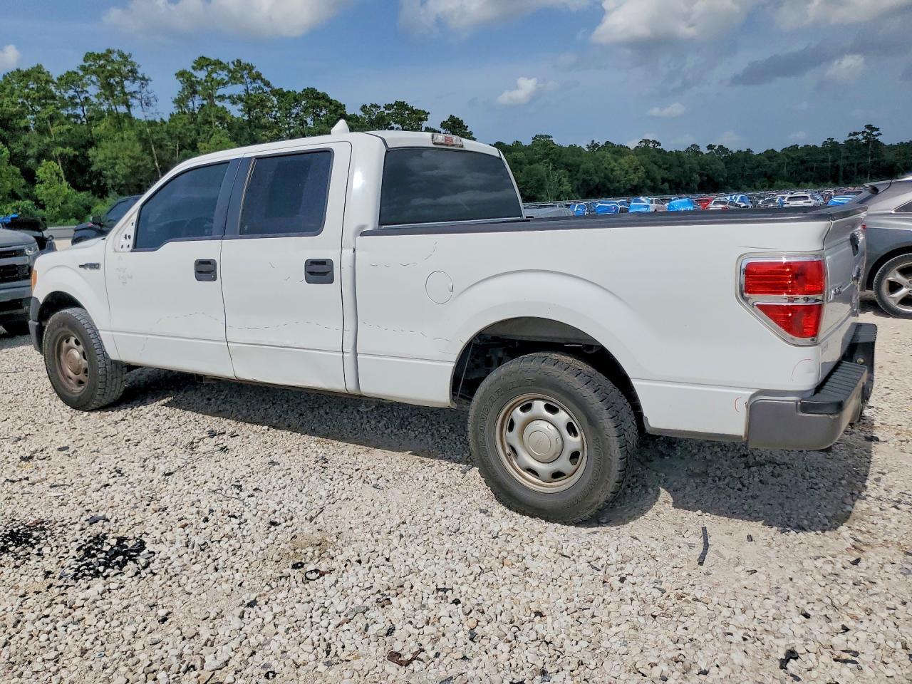 2013 Ford F150 Supercrew - Image 2