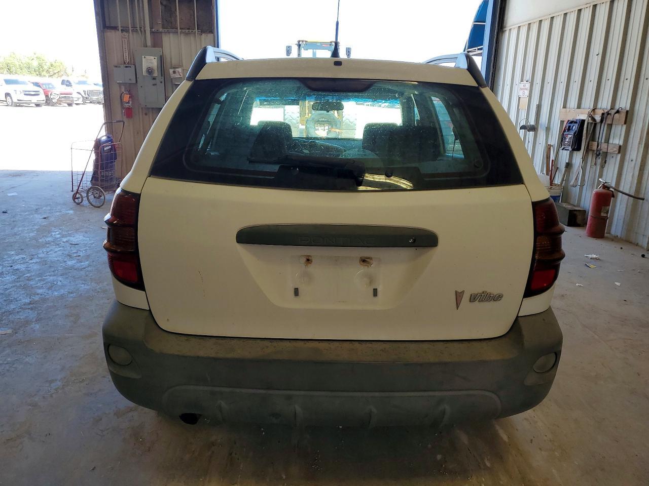 2008 Pontiac Vibe - Image 6