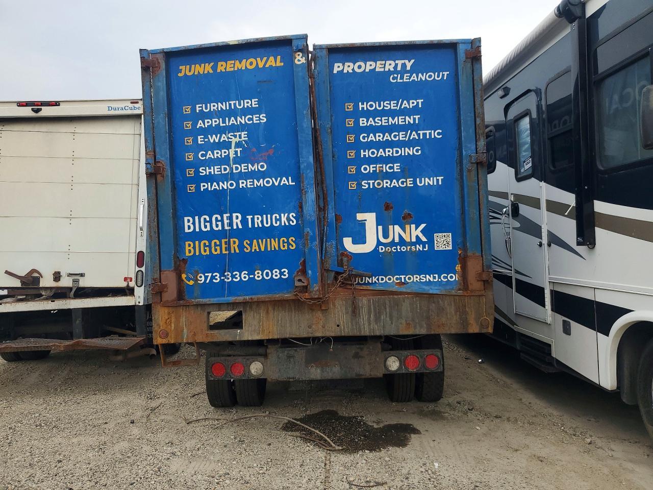 2011 Isuzu Nrr Dump Truck - Image 6