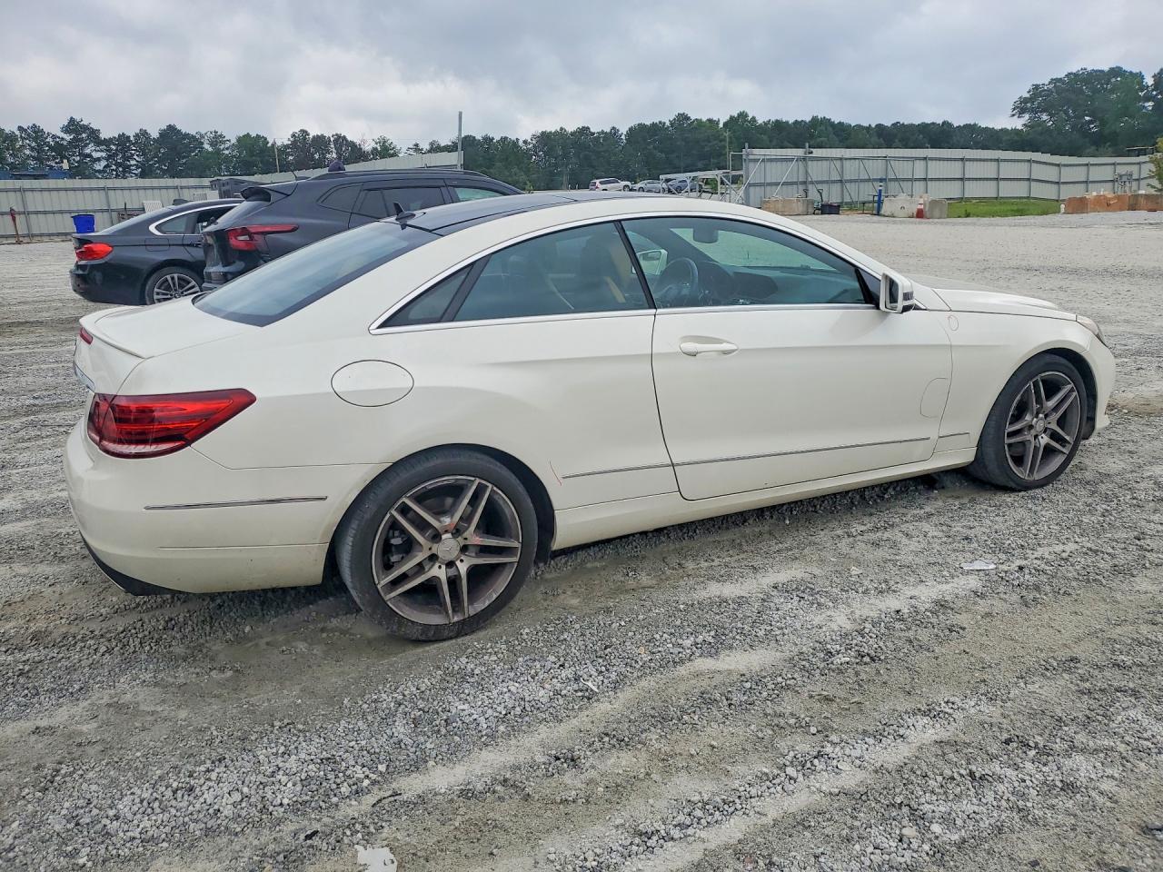 2014 Mercedes-Benz E 350 - Фото 3