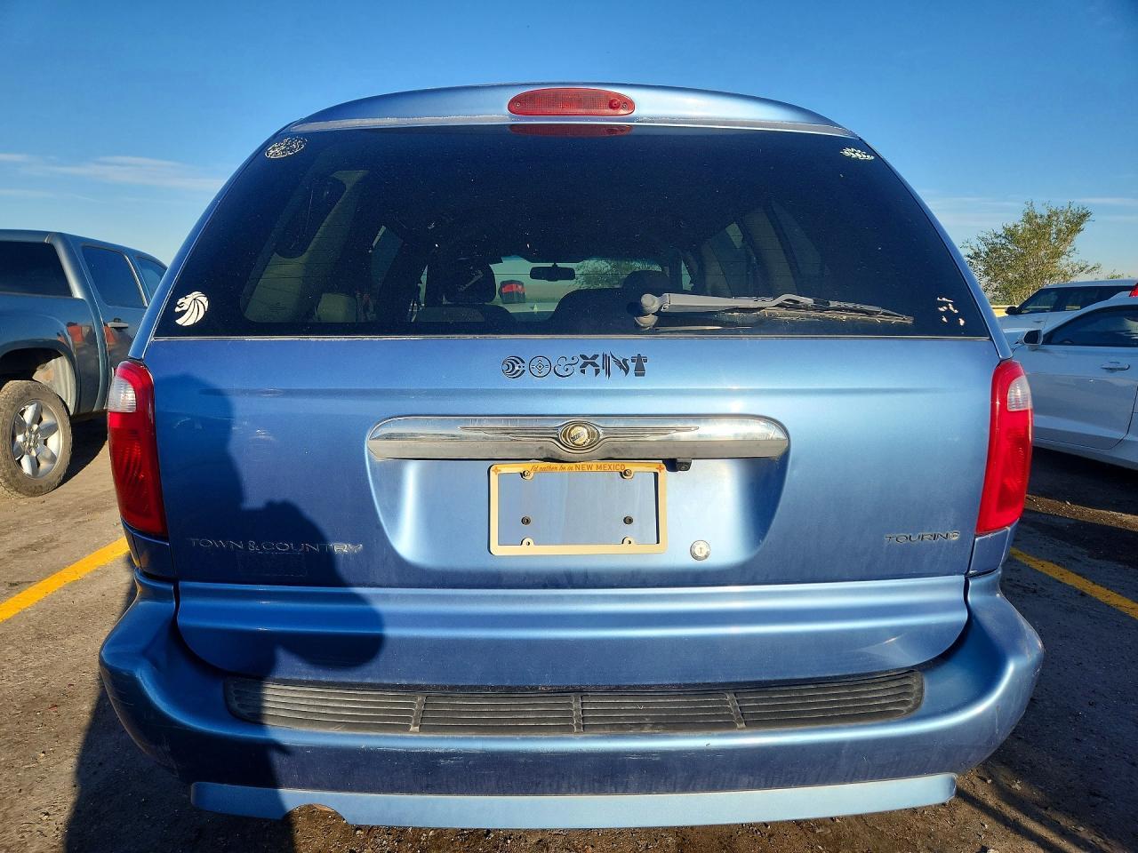 2007 Chrysler Town & Country Touring - Image 6
