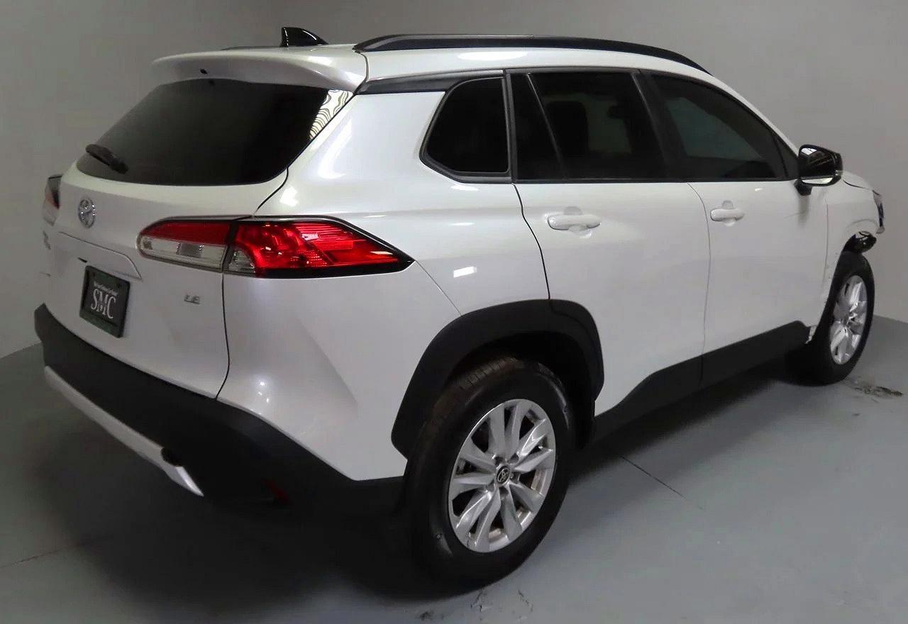 2025 Toyota Corolla Cross Le - Фото 3