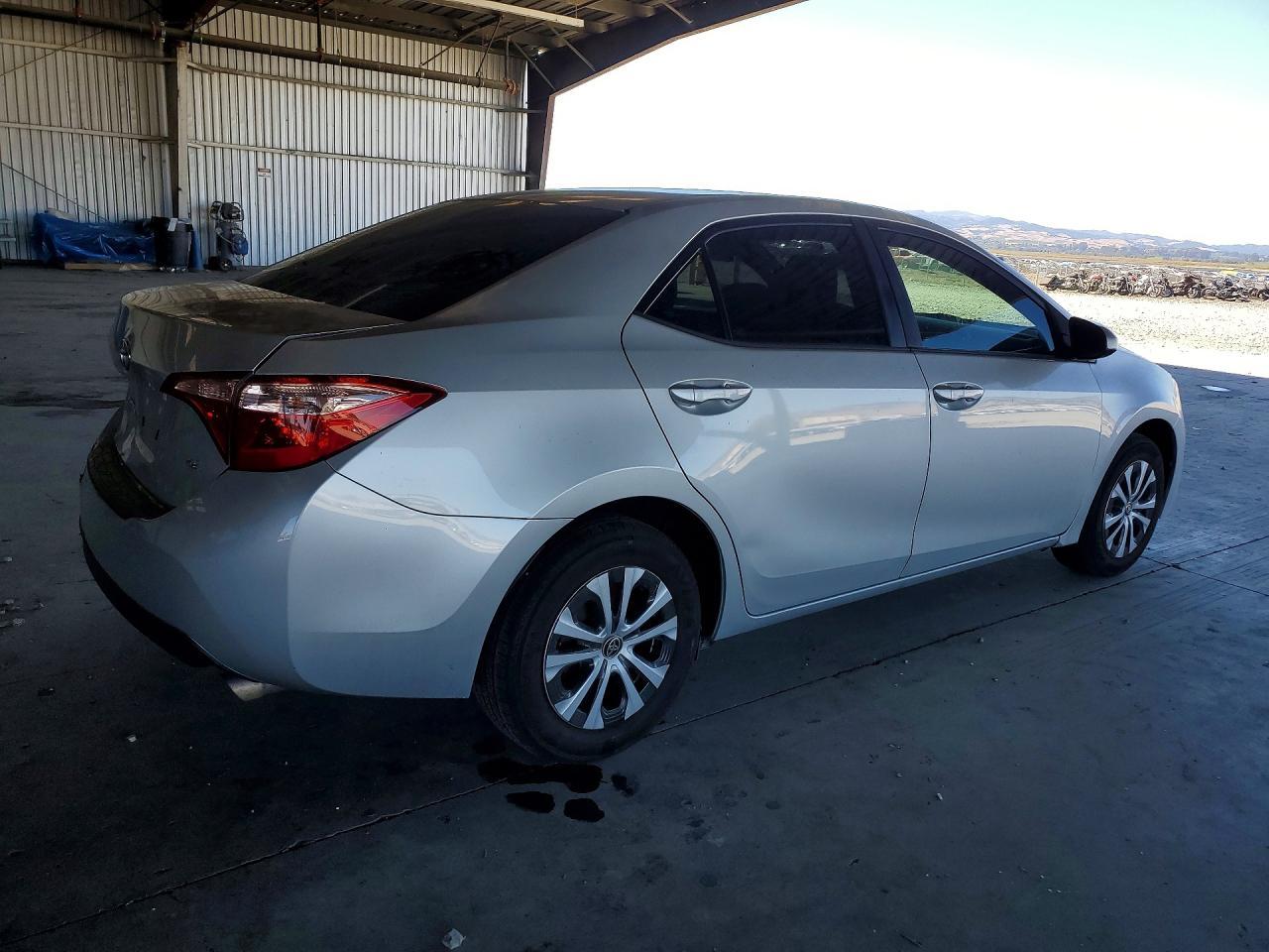 2019 Toyota Corolla Le - Фото 3