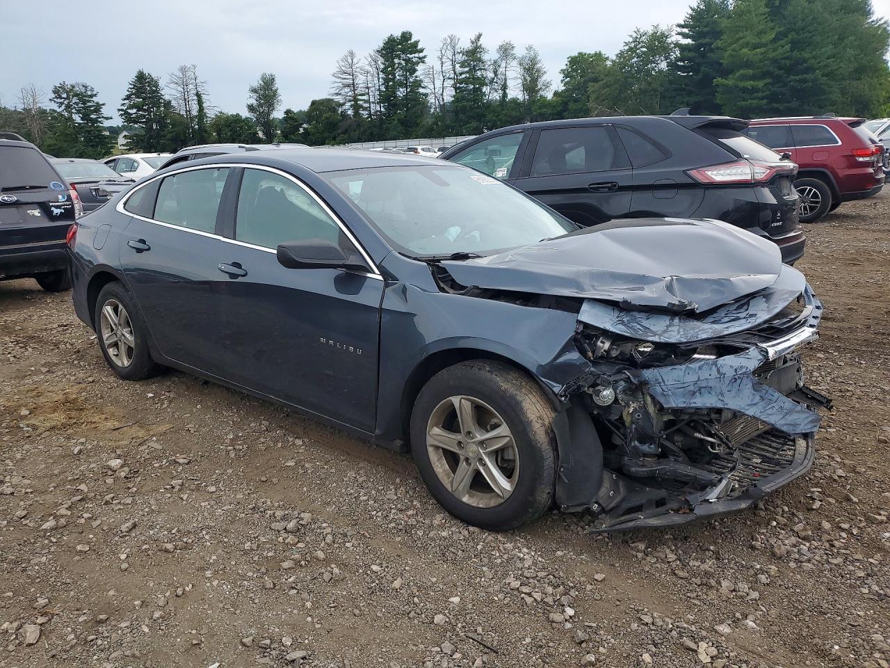 2020 Chevrolet Malibu Ls - Image 4