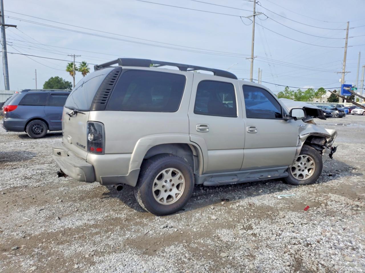 2004 Chevrolet Tahoe K1500 - Фото 3
