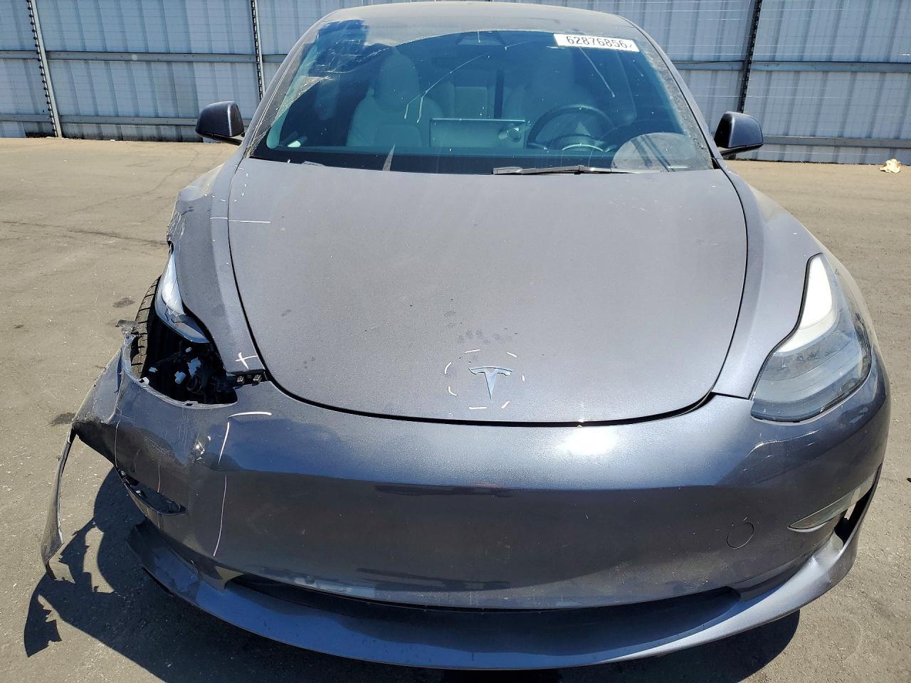 2023 Tesla Model 3 - Фото 5