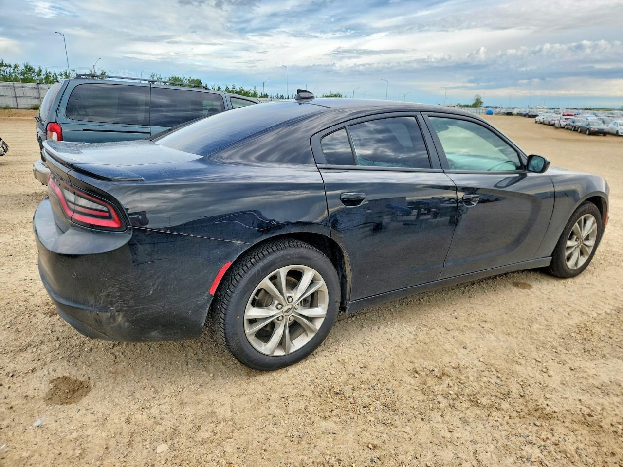 2020 Dodge Charger Sxt - Фото 3