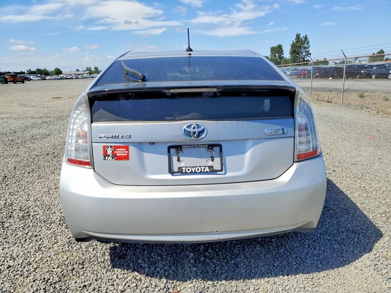 2012 Toyota Prius Plug-In Hybrid Base - Фото 6