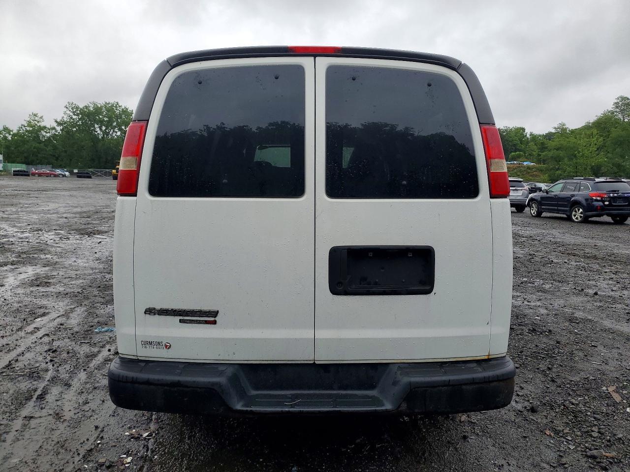 2013 Chevrolet Express G1500 Ls - Фото 6