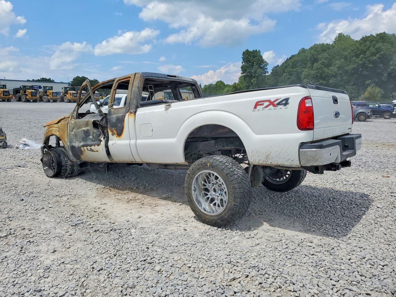 2016 Ford F250 Super Duty - Image 2