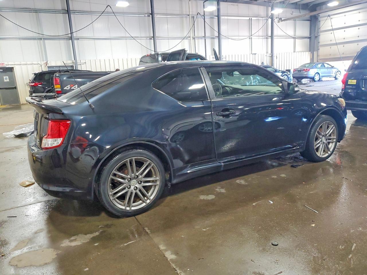2013 Scion Tc Base - Фото 3
