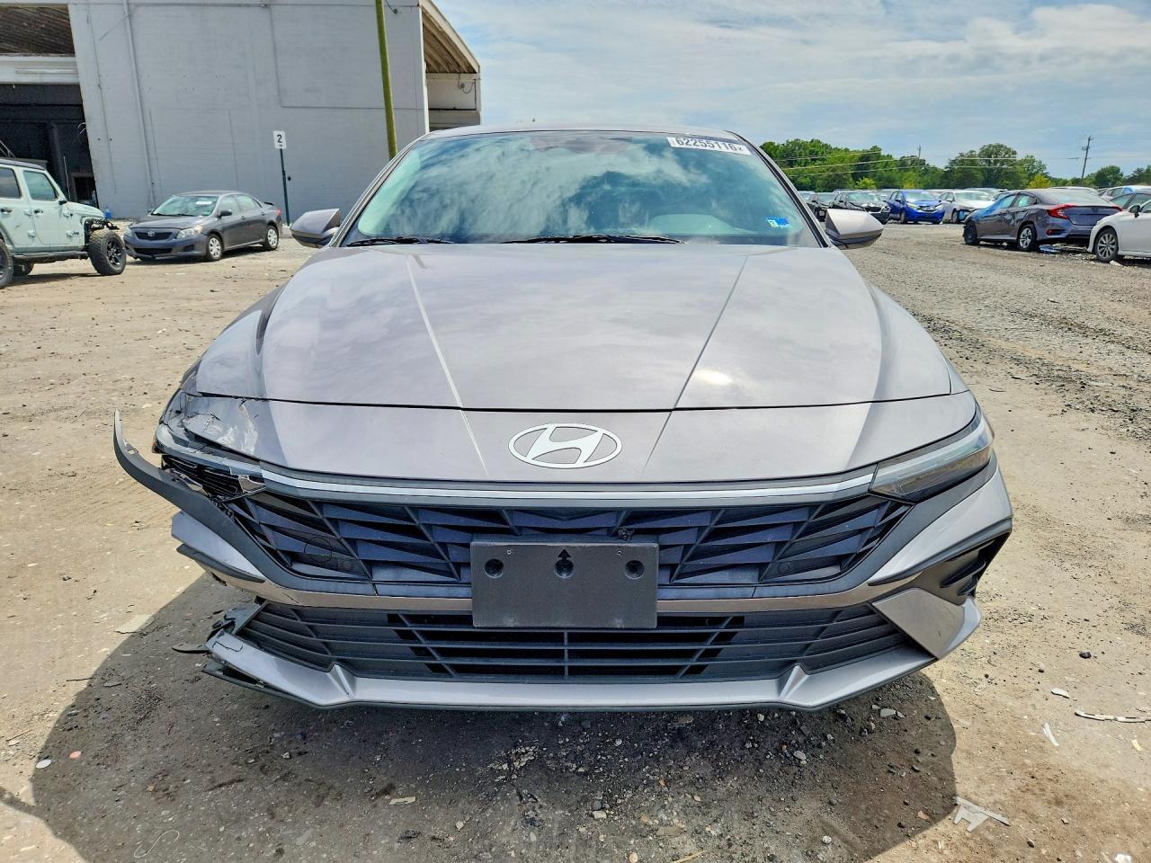 2025 Hyundai Elantra Se - Image 5