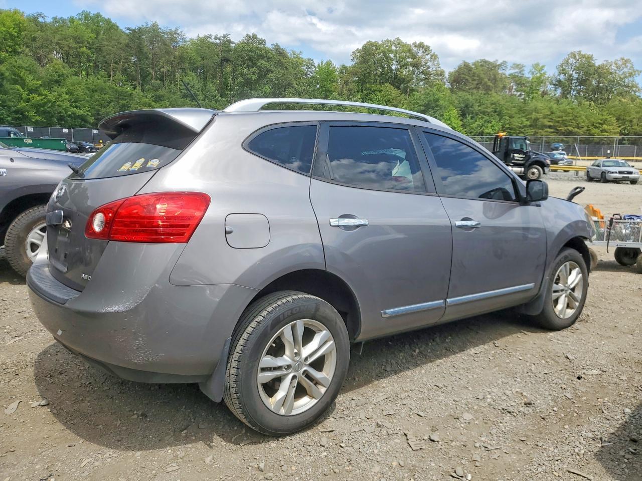 2015 Nissan Rogue Select S - Фото 3