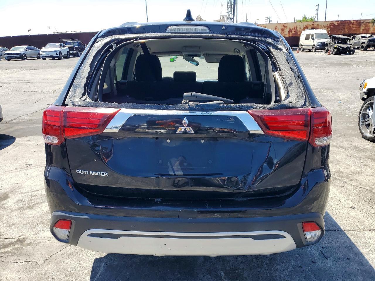 2020 Mitsubishi Outlander Es - Фото 6