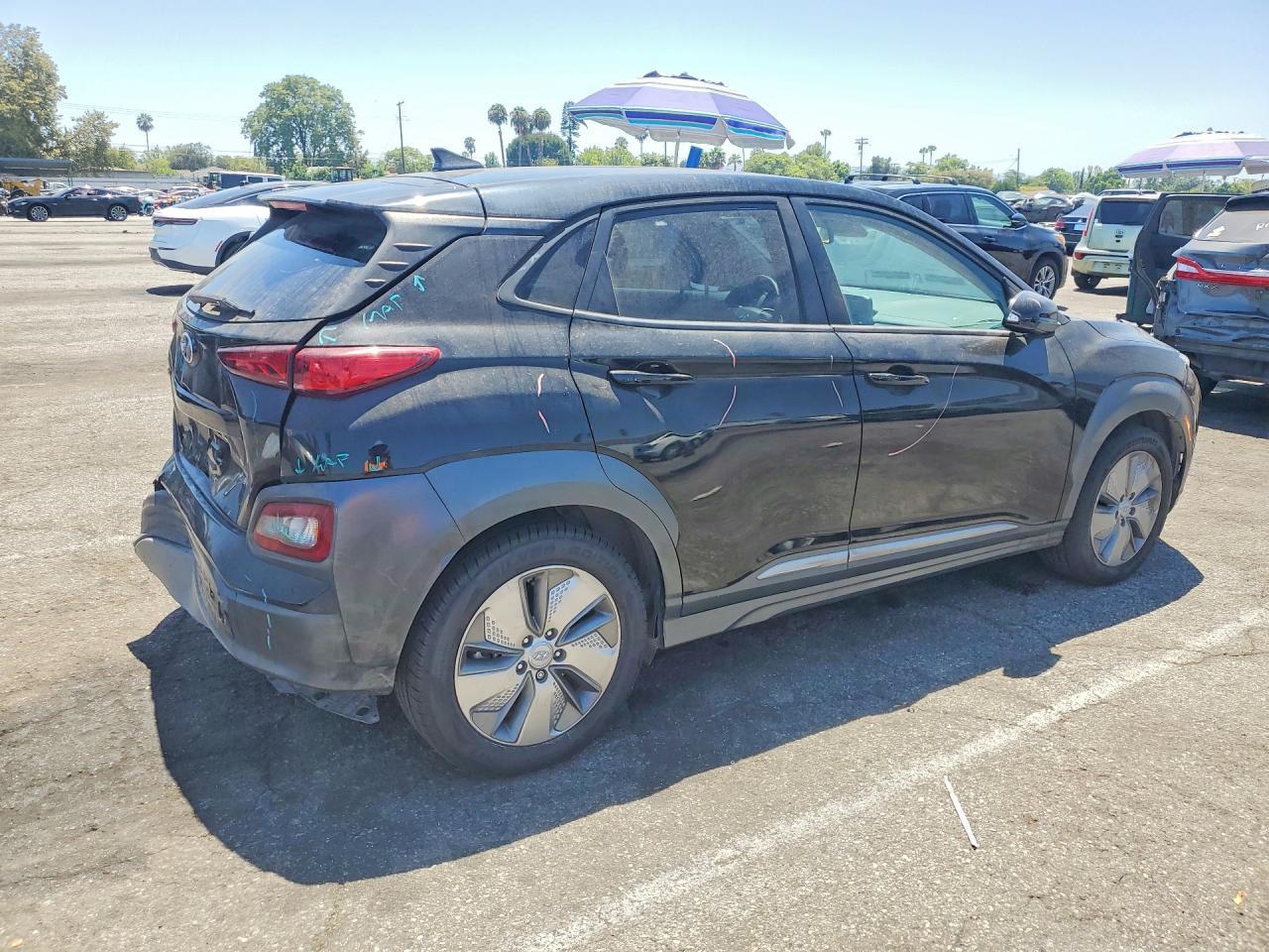 2021 Hyundai Kona Sel - Фото 3