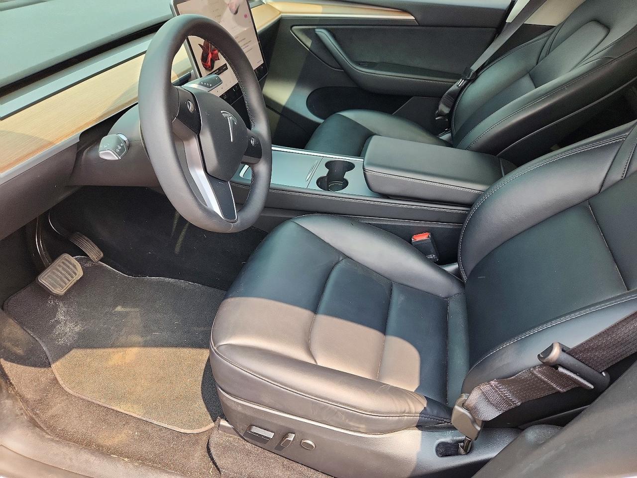 2023 Tesla Model Y - Image 7