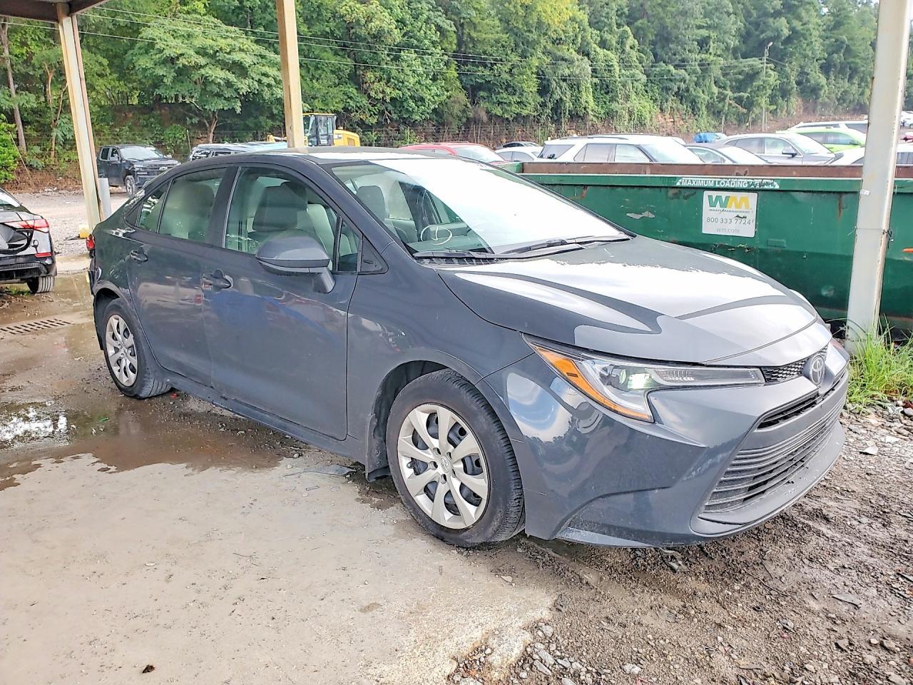 2025 Toyota Corolla Le - Image 4