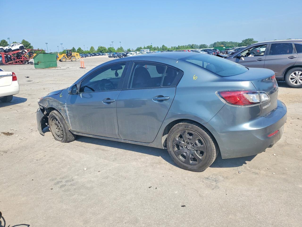 2013 Mazda 3 I - Image 2