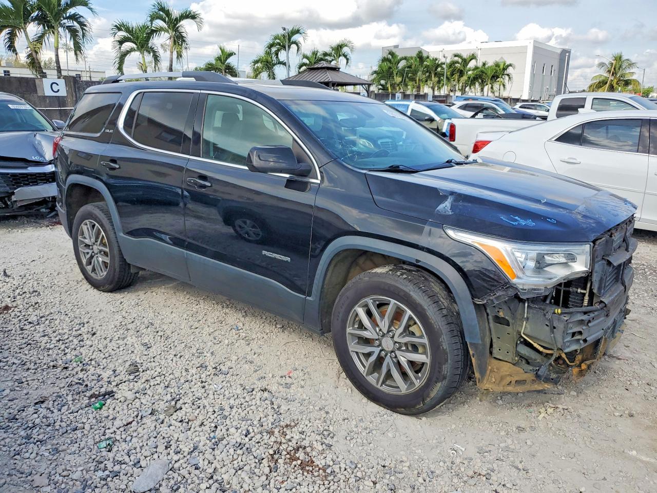 2019 GMC Acadia Sle - Image 4
