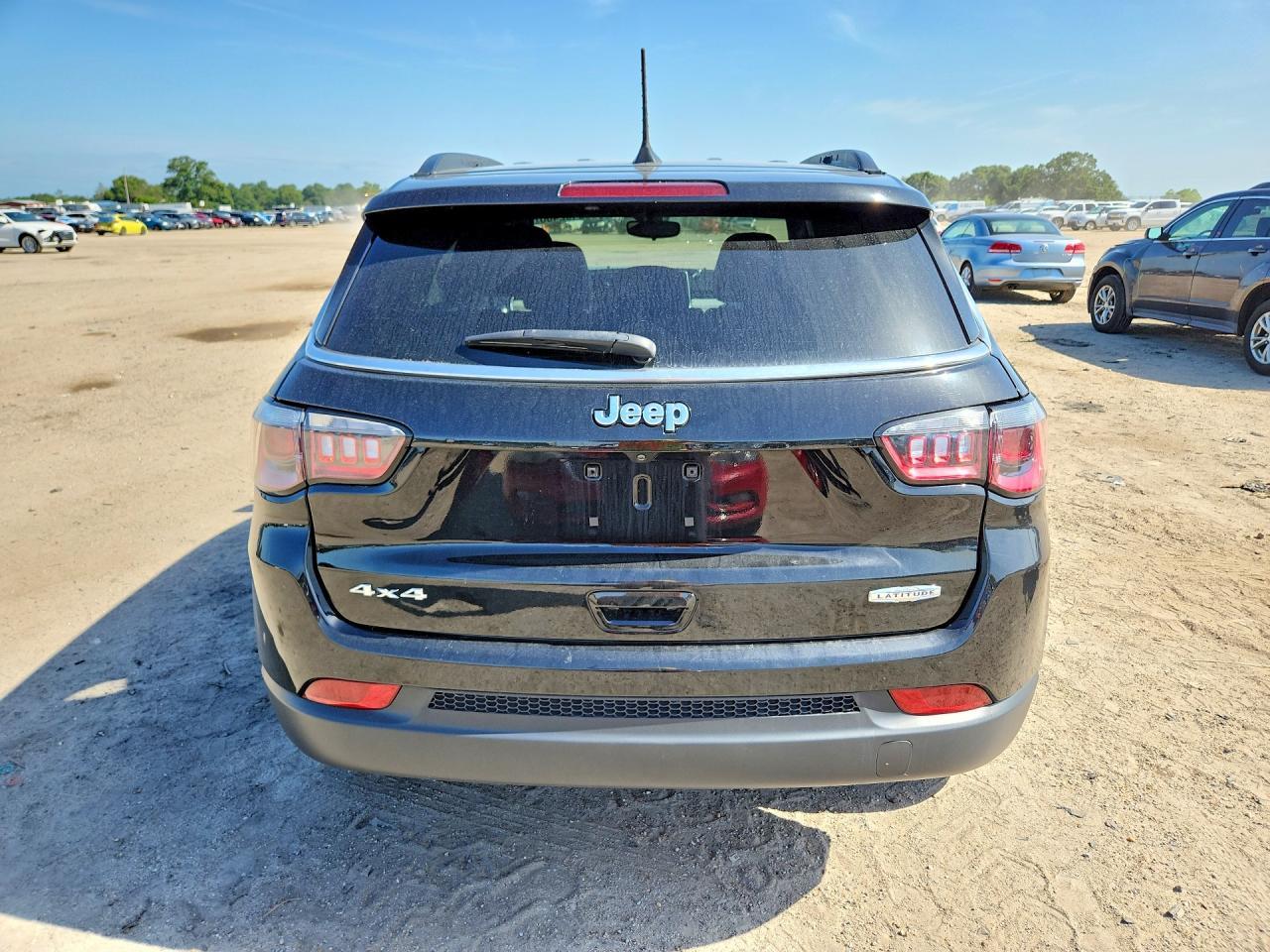 2025 Jeep Compass Latitude - Image 6