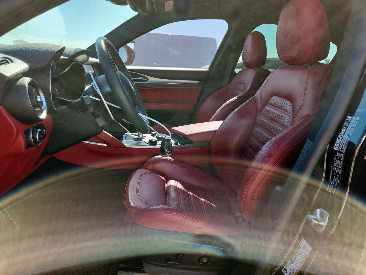 2018 Alfa Romeo Stelvio Ti Sport - Image 7