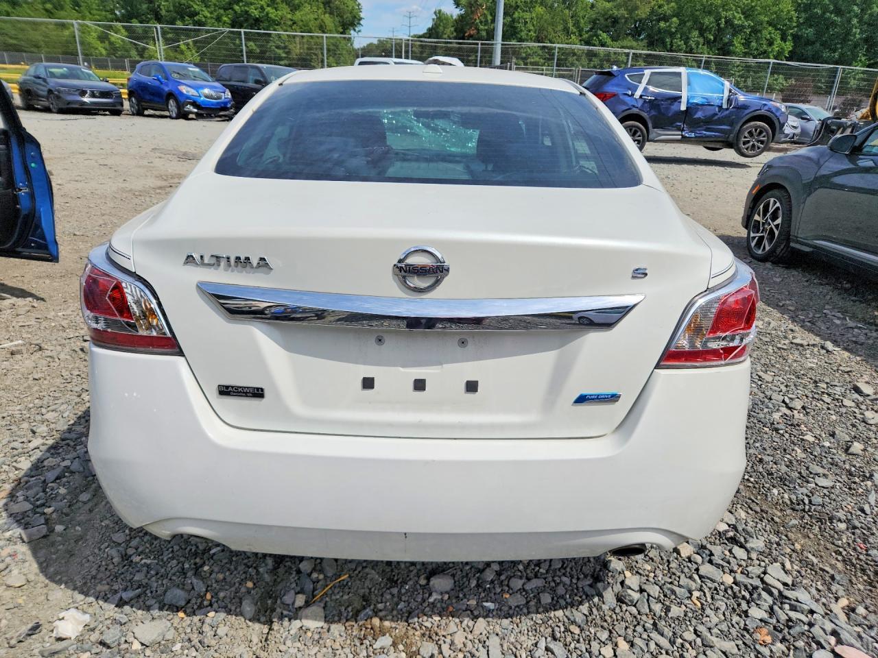 2014 Nissan Altima 2.5 S - Фото 6