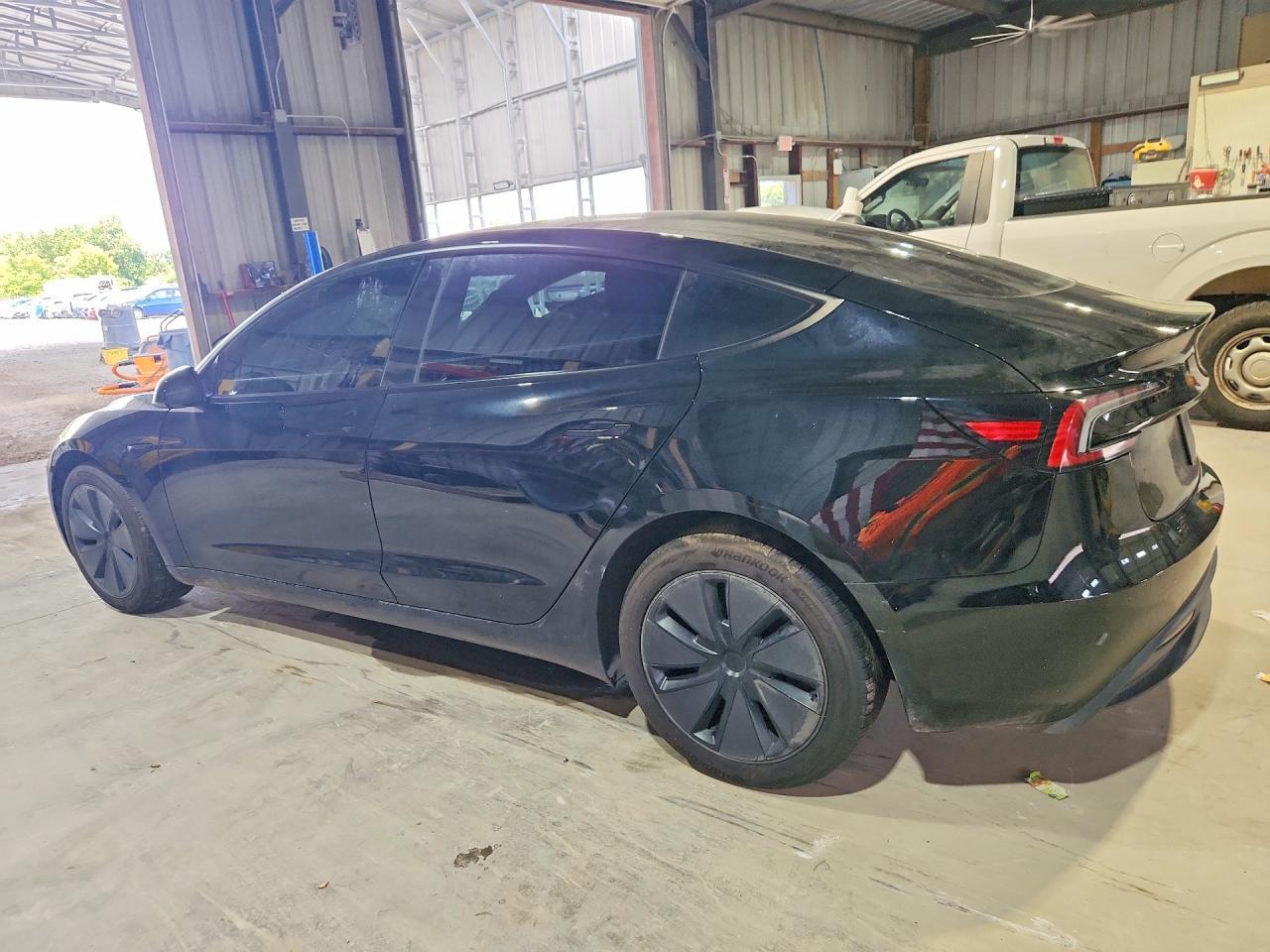 2025 Tesla Model 3 - Image 2
