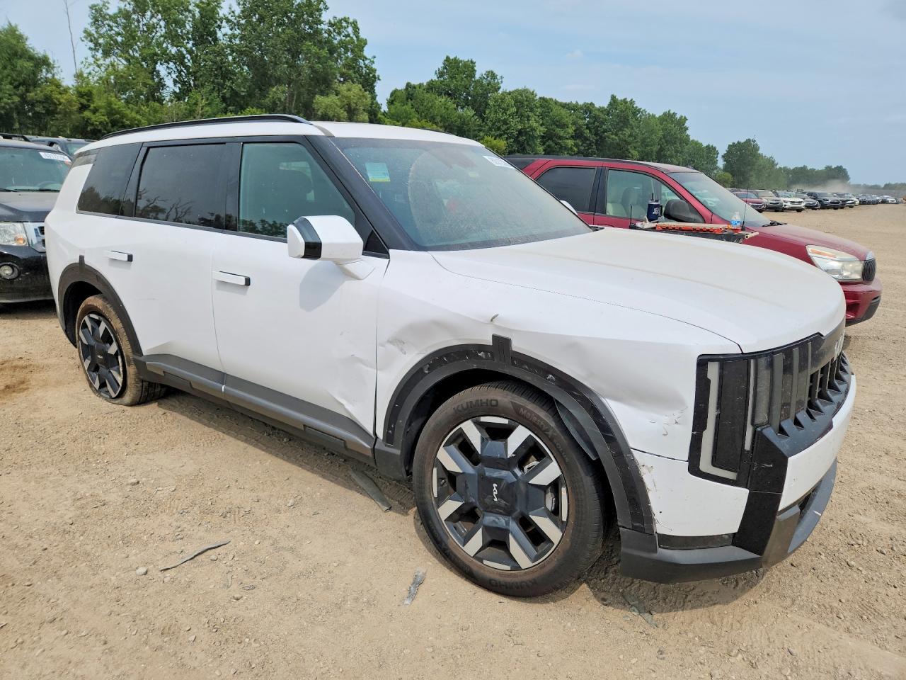 2027 Kia Telluride S - Image 4