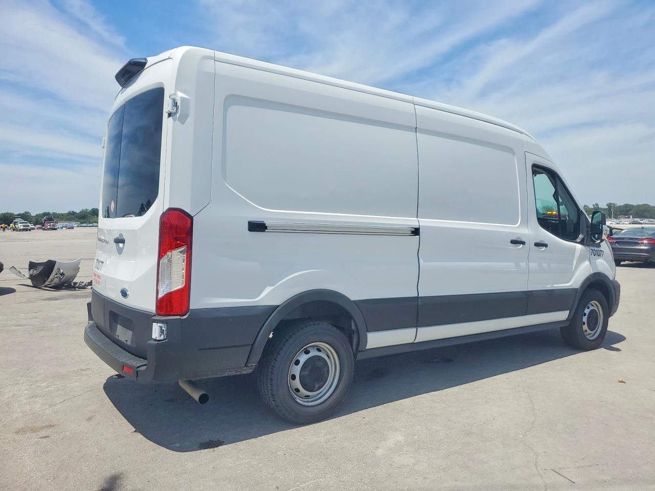 2023 Ford Transit 250 Delivery Van - Image 3