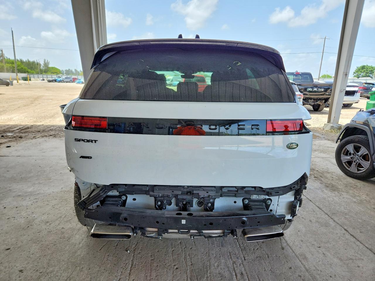 2024 Land Rover Range Rover Sport Dynamic Se - Image 6