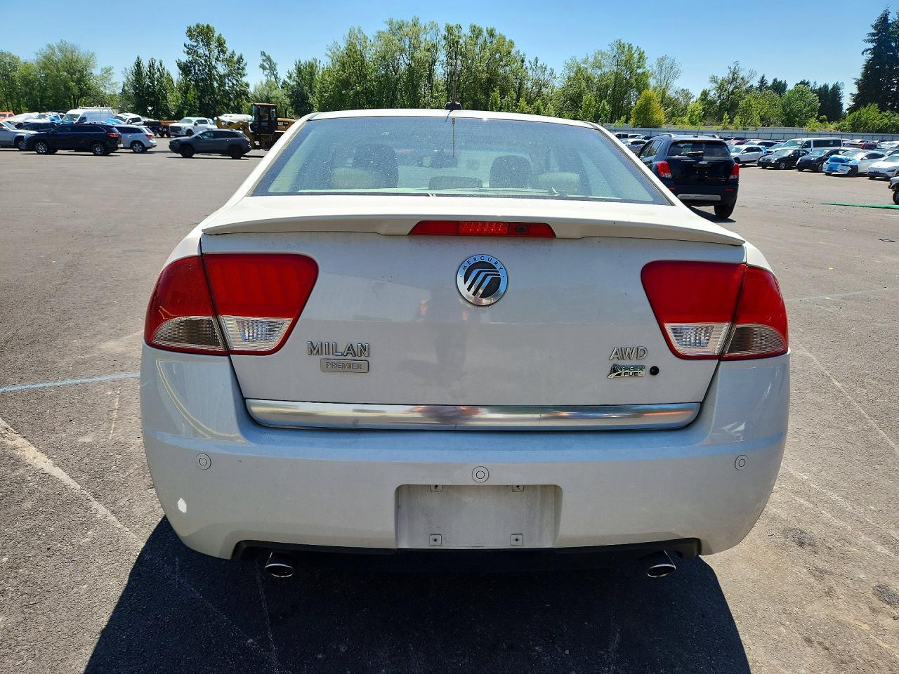 2010 Mercury Milan Premier - Image 6