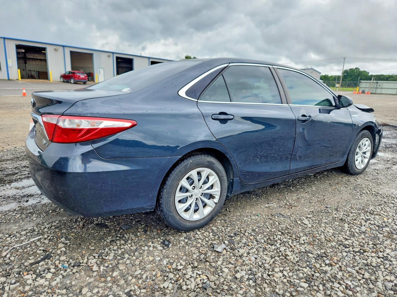 2015 Toyota Camry Hybrid Le - Фото 3