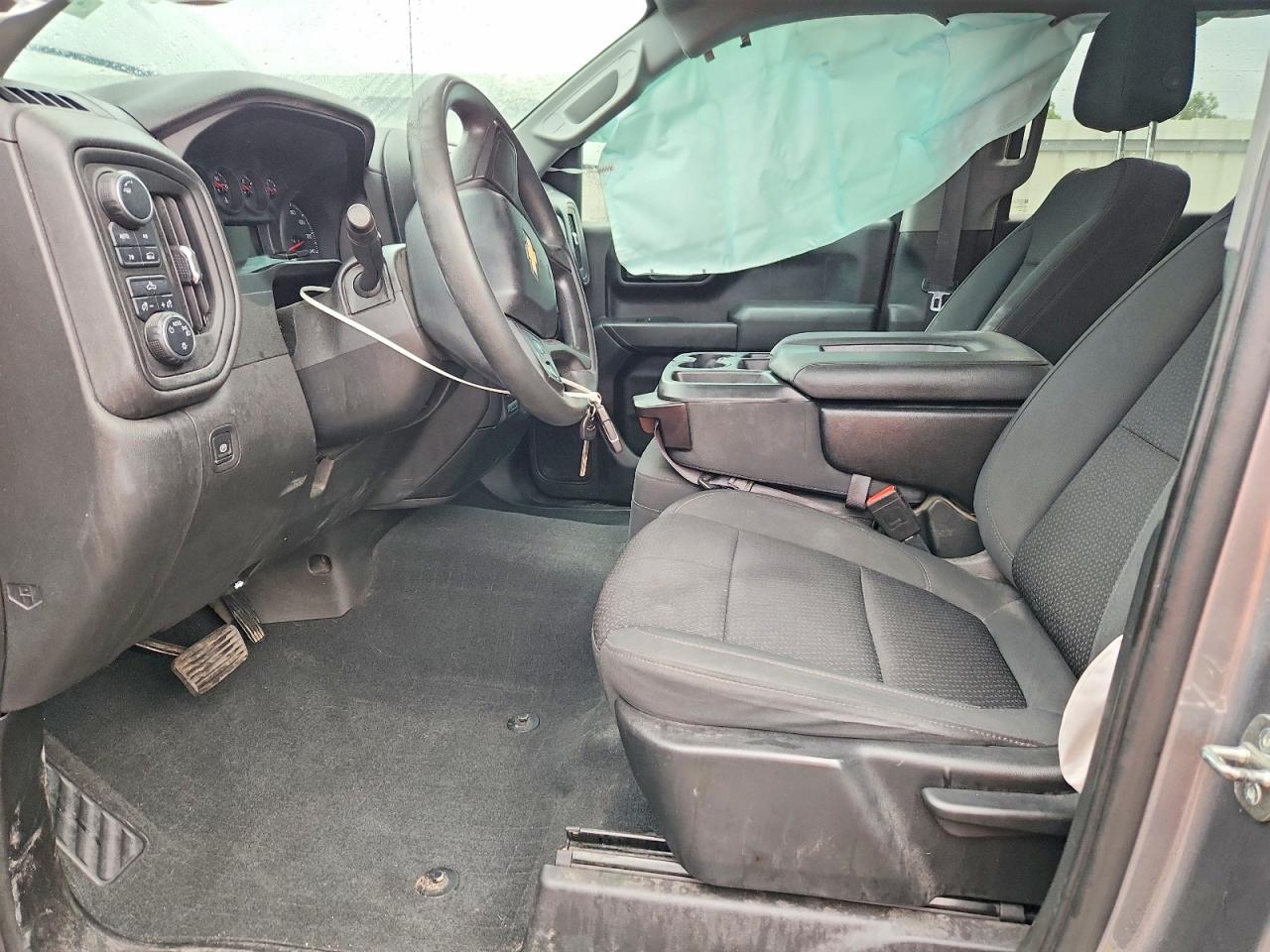 2021 Chevrolet Silverado K1500 Custom - Фото 7