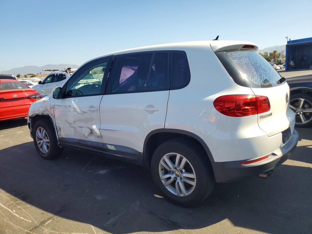 2013 Volkswagen Tiguan S/Se/Sel - Фото 2