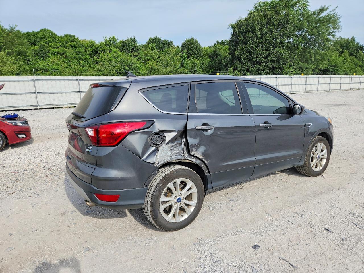 2019 Ford Escape Se - Фото 3