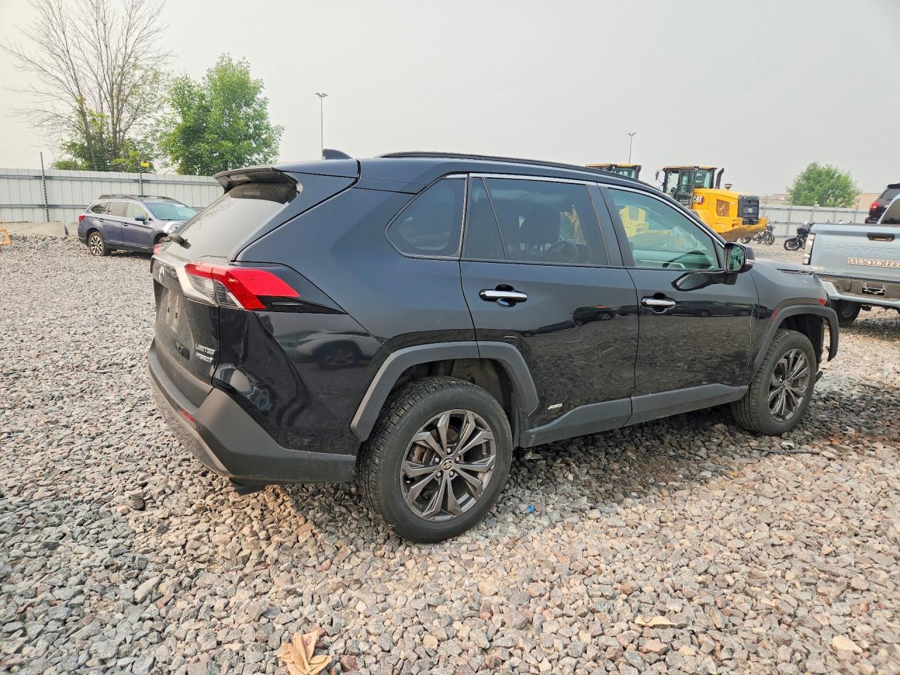 2023 Toyota Rav4 Limited - Фото 3