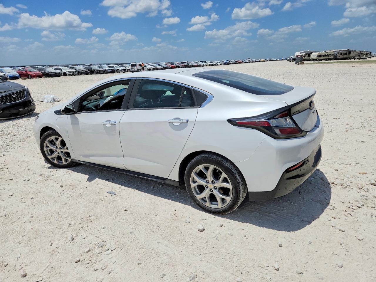 2018 Chevrolet Volt Premier - Фото 2