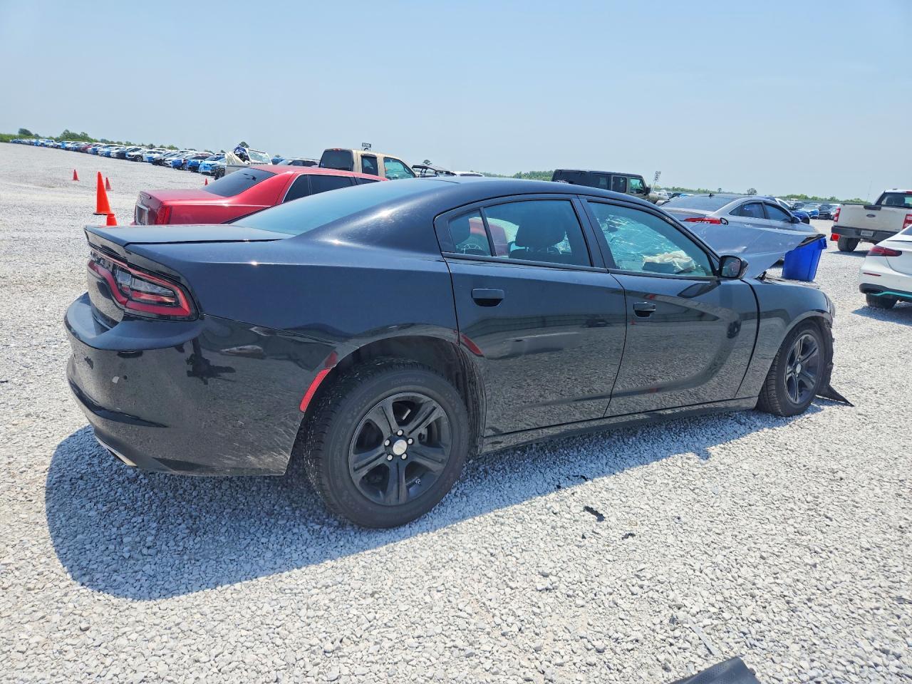 2022 Dodge Charger Sxt - Фото 3